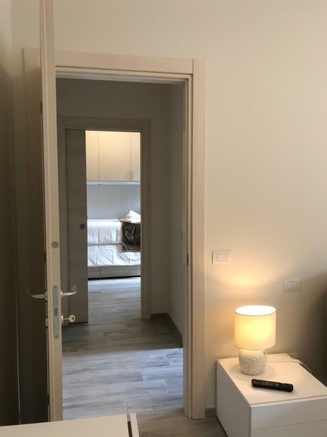 ストレーザA Casa Di Chiaraアパートメント エクステリア 写真